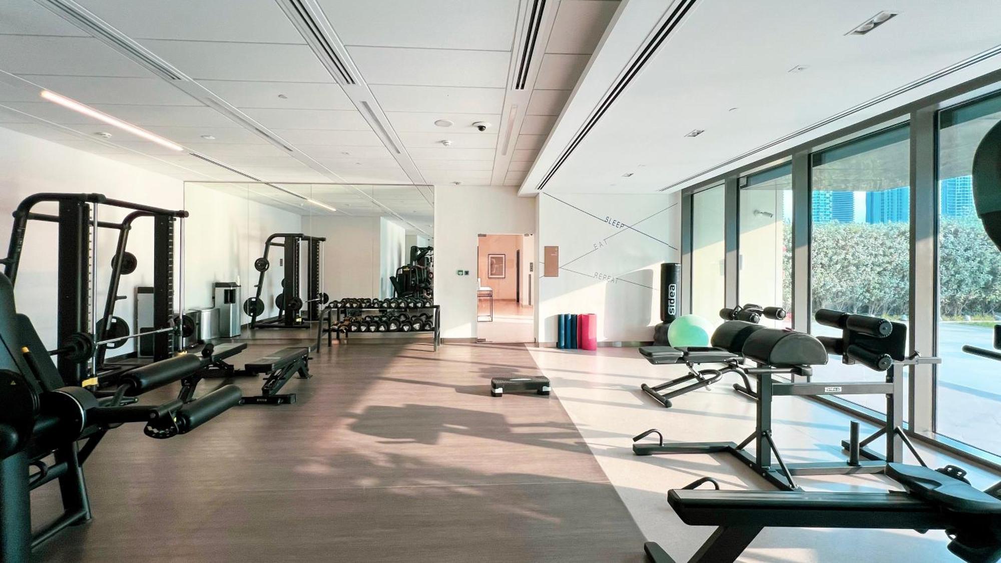 Stunning Burj Views New Luxe 2br Mall Access * Dubaï
